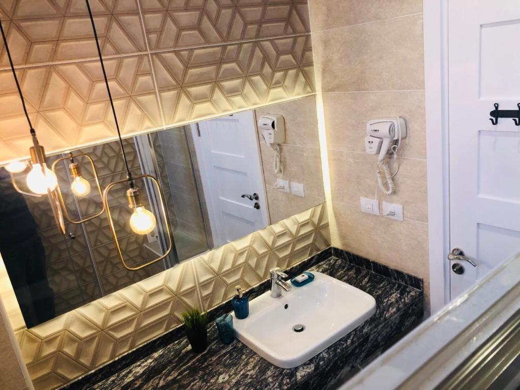 Sodic Westown Residence1-Near Elnada Hospital 'Izbat Yusif Barradah Екстериор снимка
